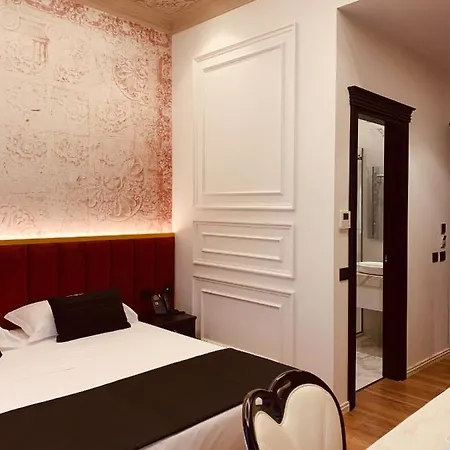 Kloest Hotell Durrës