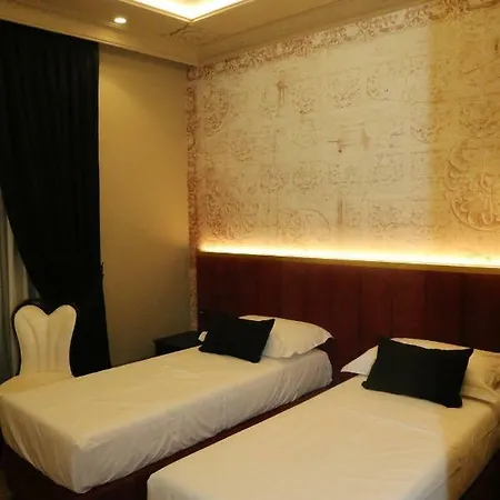 Kloest Hotell