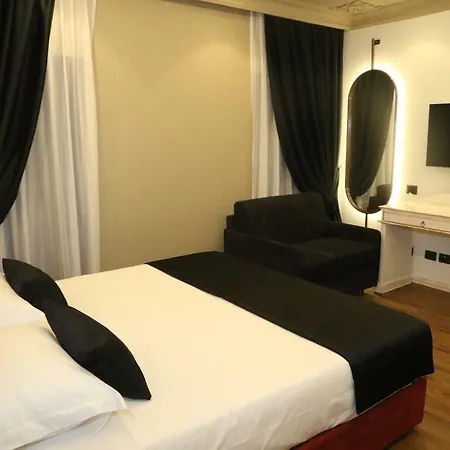 Kloest 4* Durrës