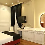 Kloest 4* Durrës